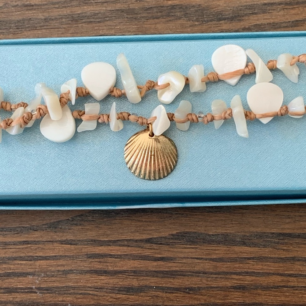 Seashell Bracelet - Picture 4 of 7